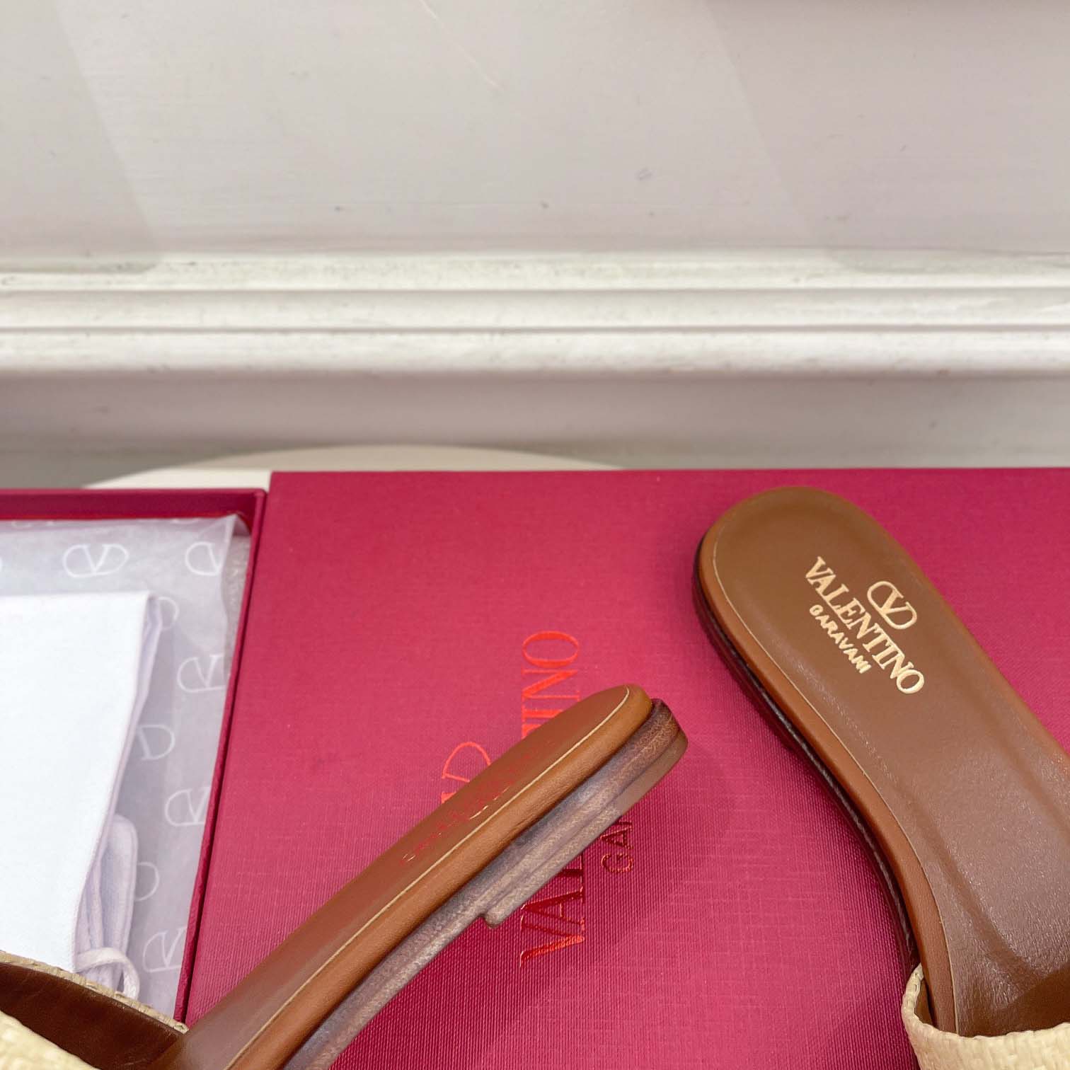 Valenti Garavani VLogo Raffia-trimmed Leather Slides - PerfectKickZ