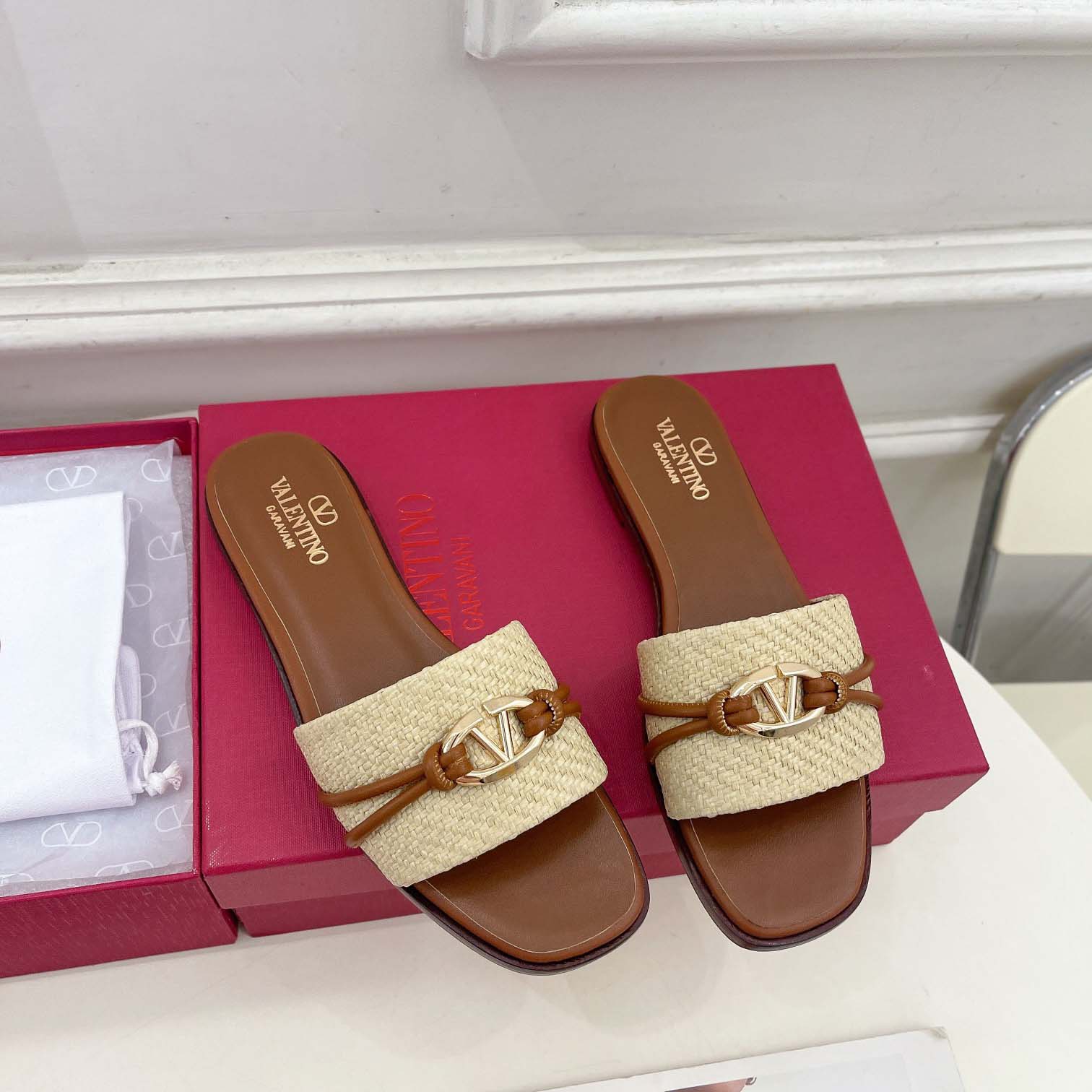 Valenti Garavani VLogo Raffia-trimmed Leather Slides - PerfectKickZ