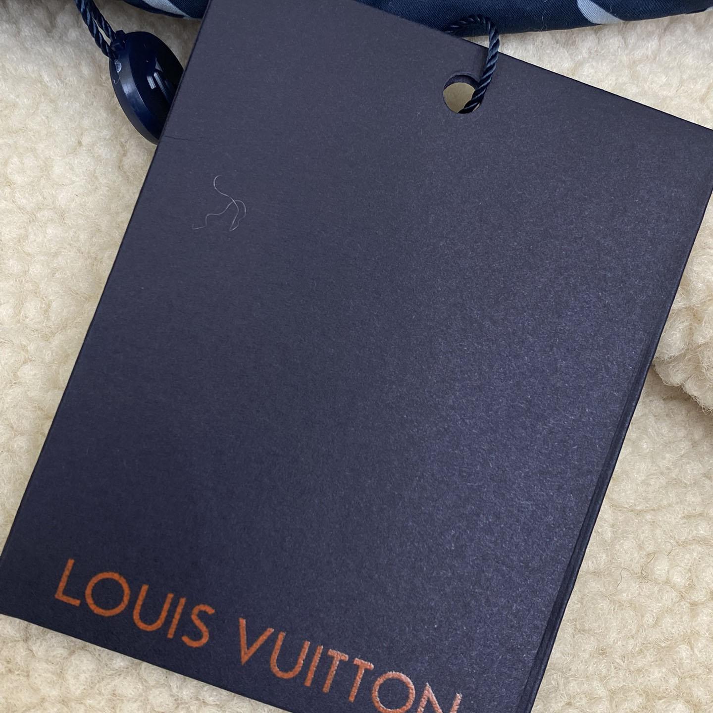 Louis Vuitton Reversible Nylon And Fleece Windbreaker - PerfectKickZ