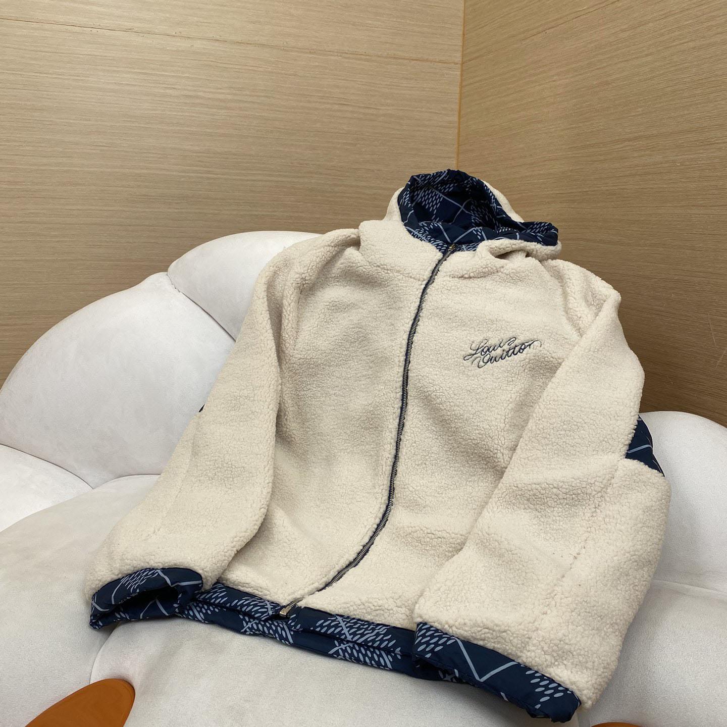 Louis Vuitton Reversible Nylon And Fleece Windbreaker - 