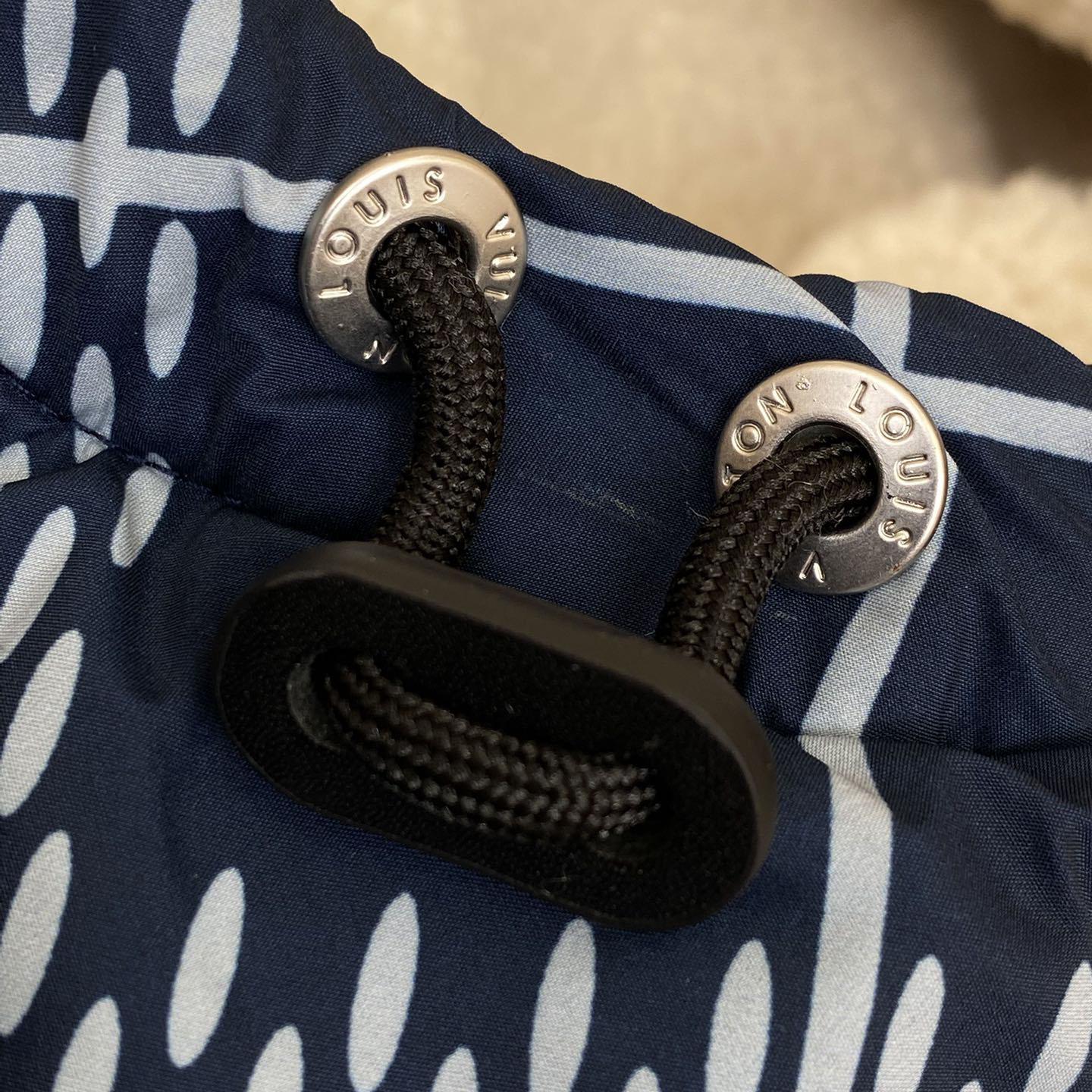 Louis Vuitton Reversible Nylon And Fleece Windbreaker - 