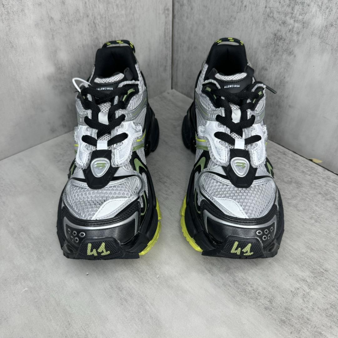 Balenciaga Runner 2.0 Sneaker In Silver - PerfectKickZ