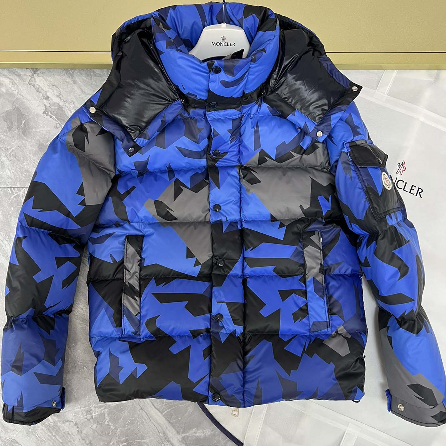 Moncler Mosa Padded Down Jacket - PerfectKickZ