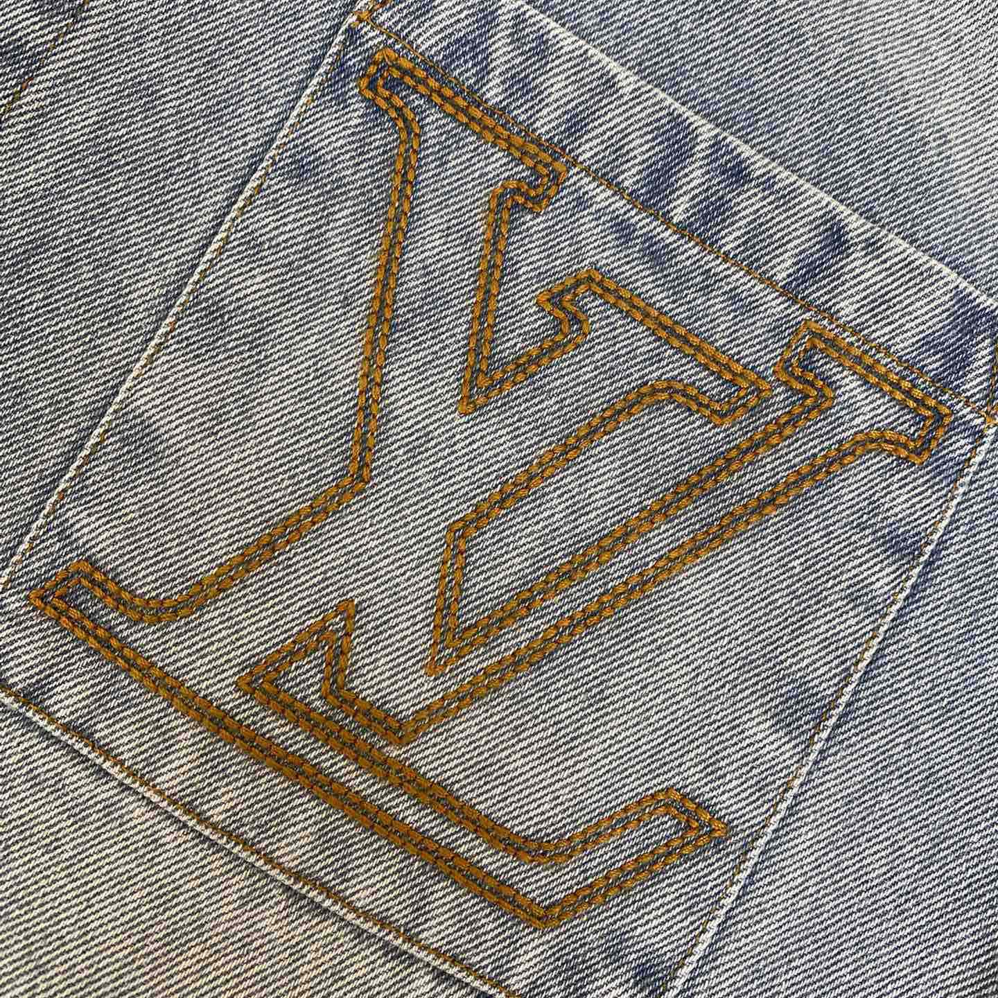 Louis Vuitton Short-Sleeved Denim Shirt  1AGJOP - PerfectKickZ