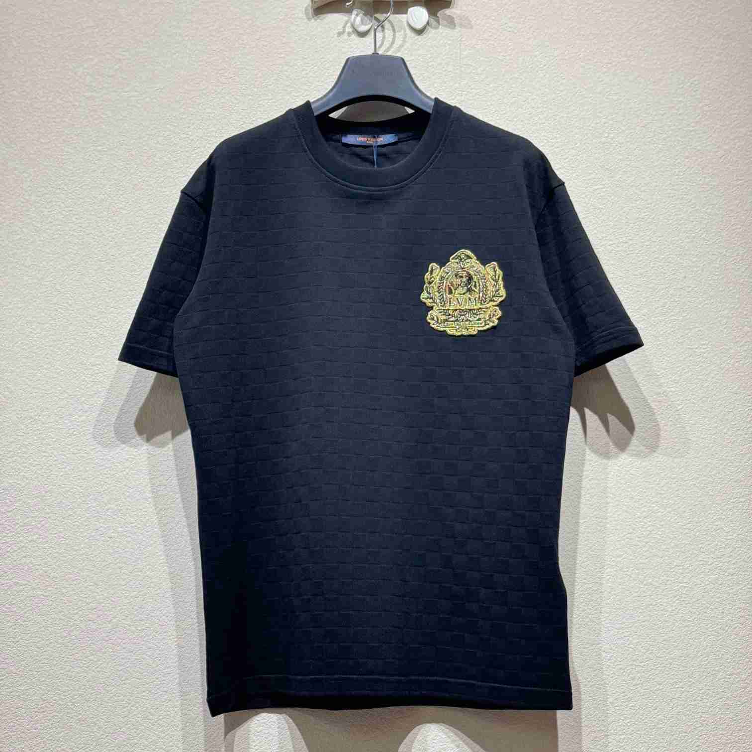 Louis Vuitton Signature Patch Cotton T-Shirt   1AGJZH - PerfectKickZ