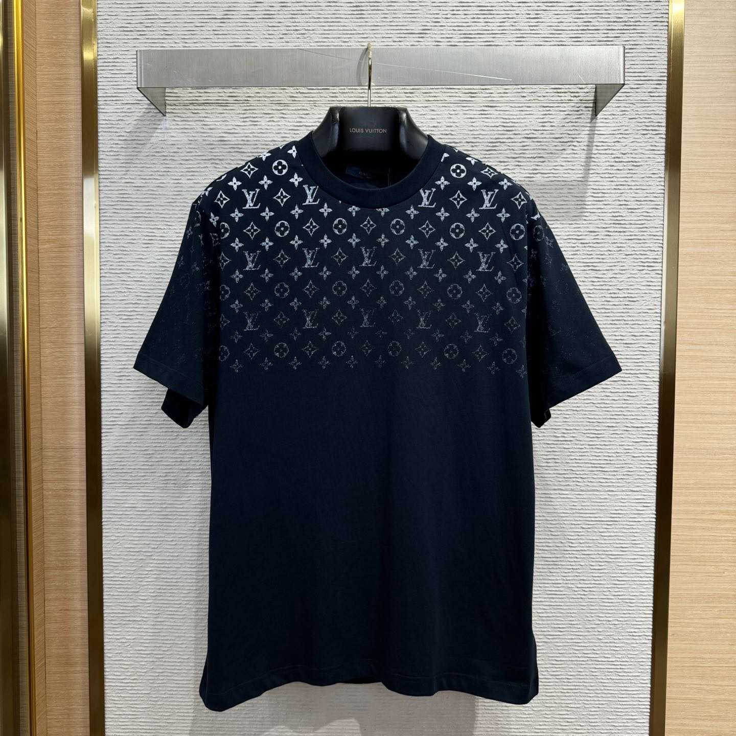 Louis Vuitton Monogram T-shirt - PerfectKickZ