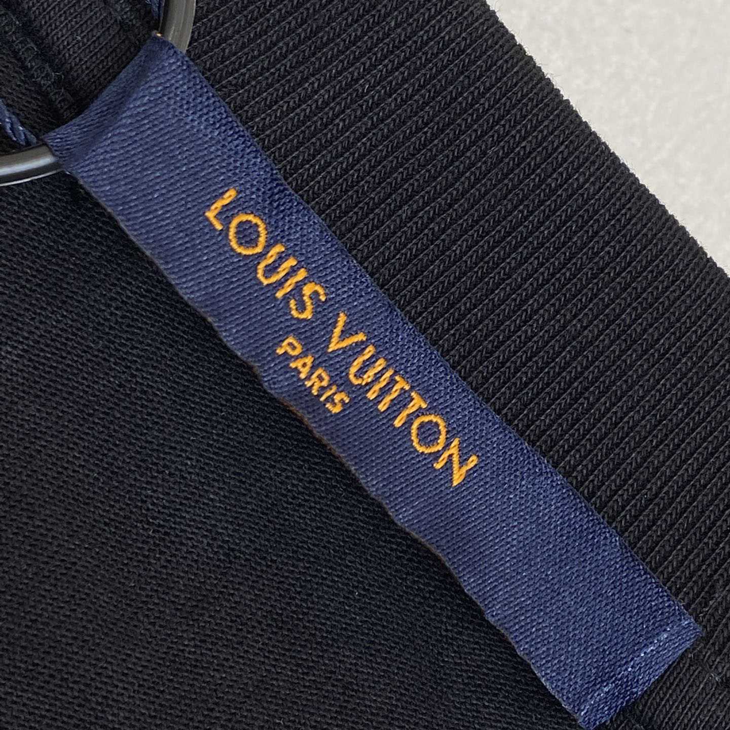 Louis Vuitton Graphic Jacquard Short-Sleeved Crewneck - PerfectKickZ