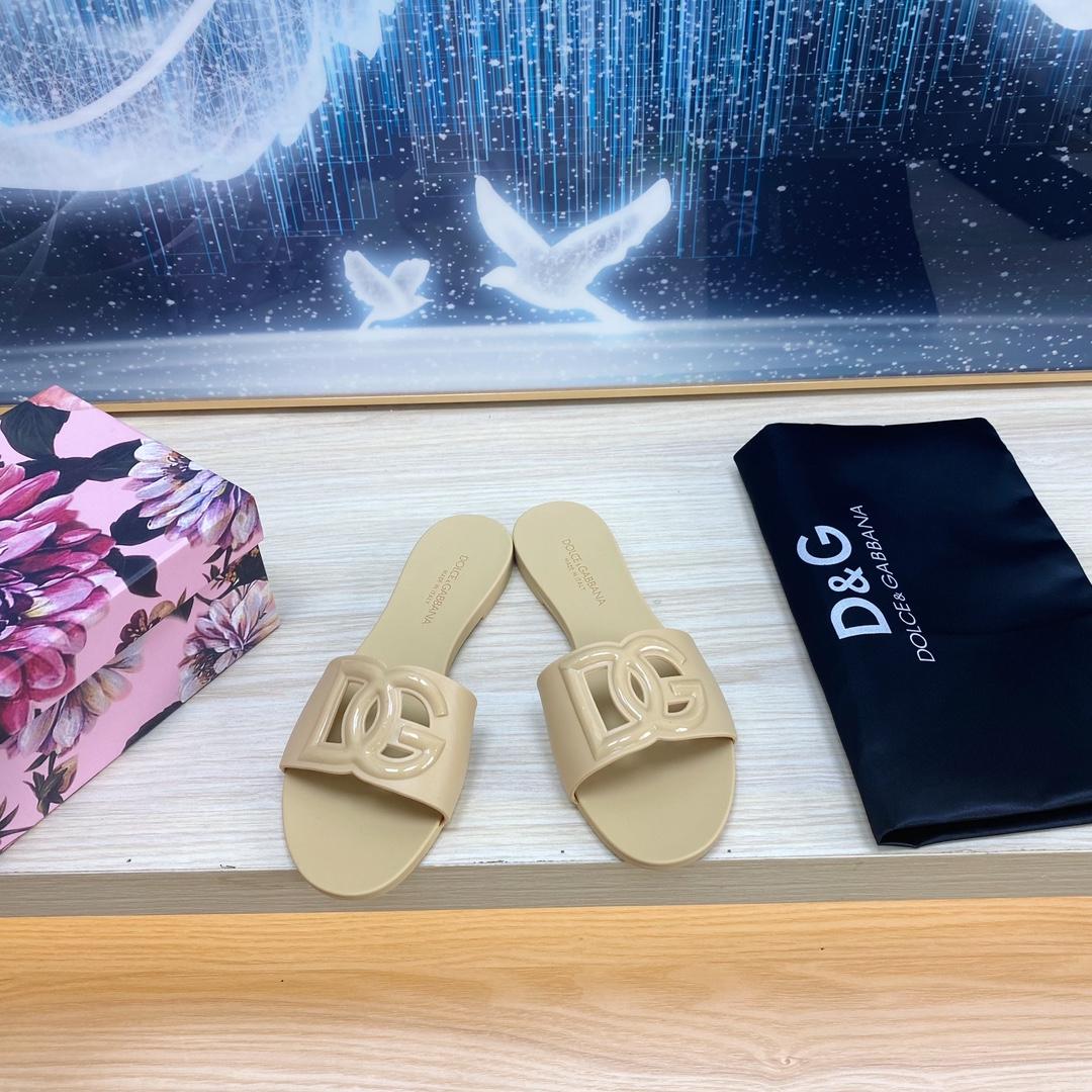 Dolce & Gabbana Women's Sandals - PerfectKickZ