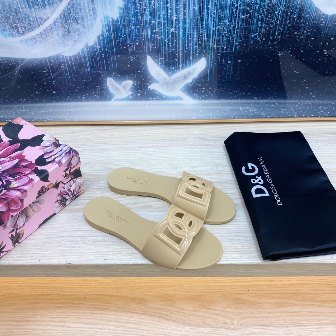 Dolce & Gabbana Women's Sandals - PerfectKickZ