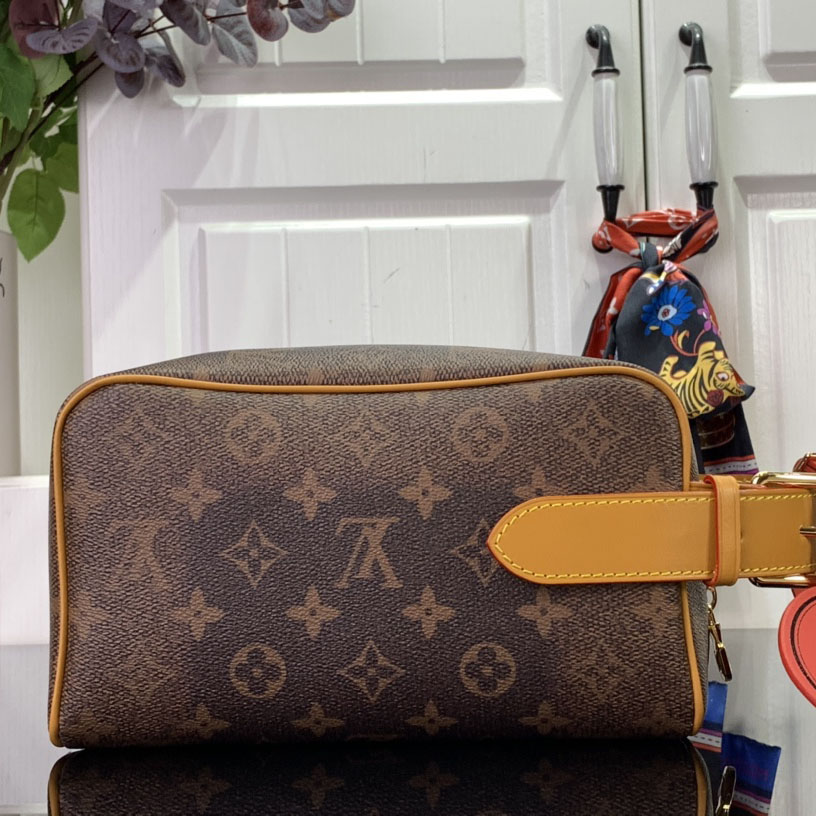 Louis Vuitton Locker Dopp Kit  M11765 - PerfectKickZ