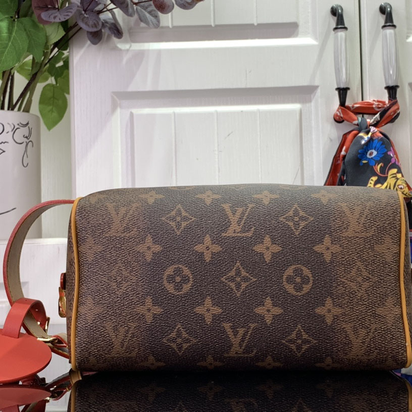 Louis Vuitton Locker Dopp Kit  M11765 - PerfectKickZ