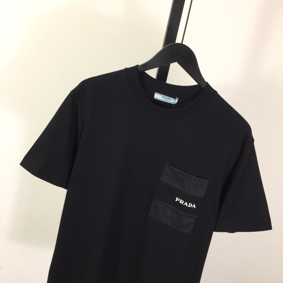 Prada Cotton  T-shirt  - 