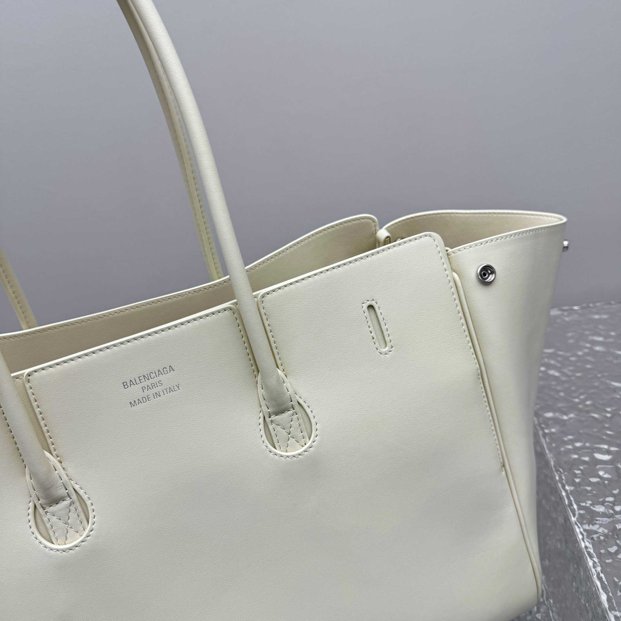 Balenciaga Bel Air Medium Carry All Bag In Soya - PerfectKickZ