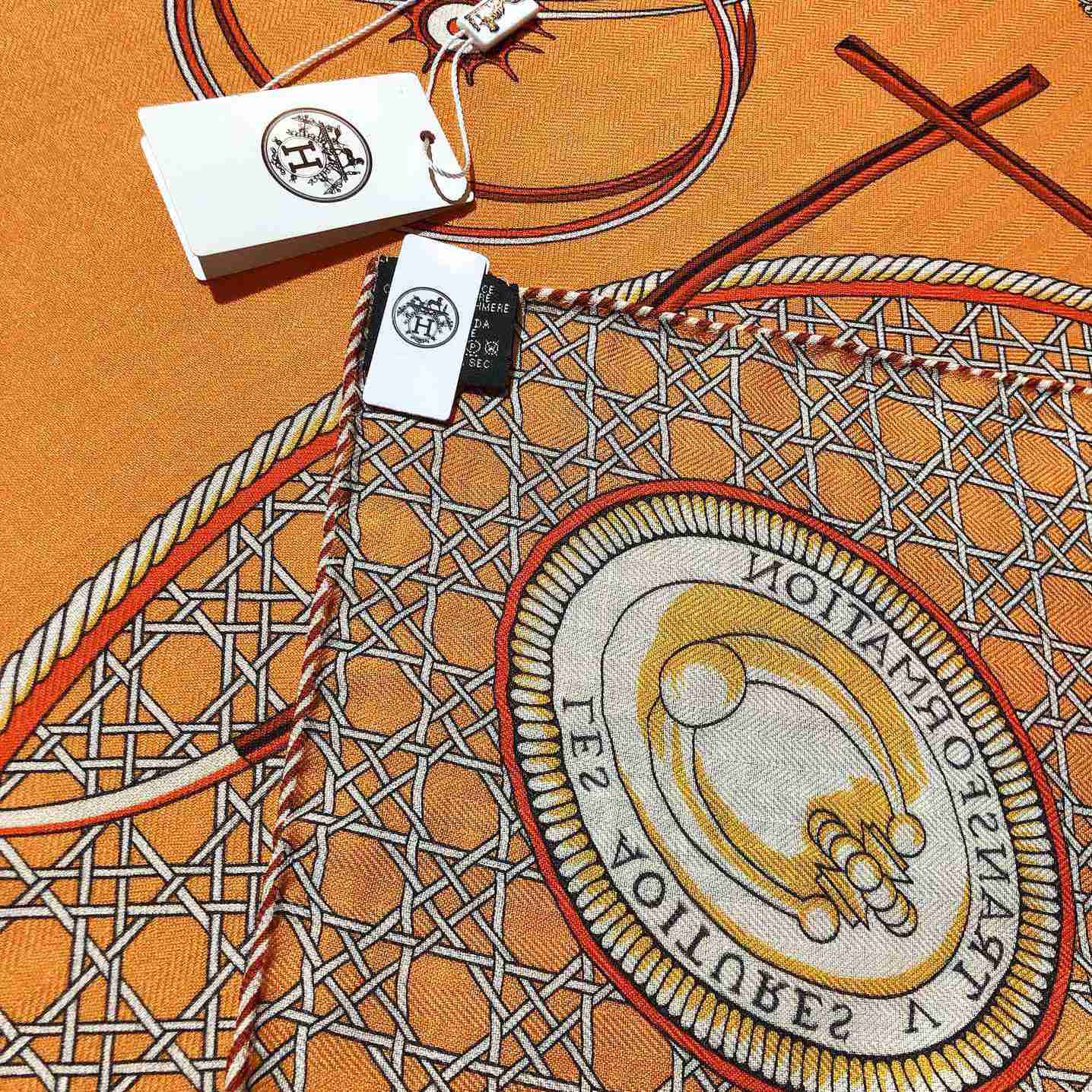 Hermes Giant Triangle - 