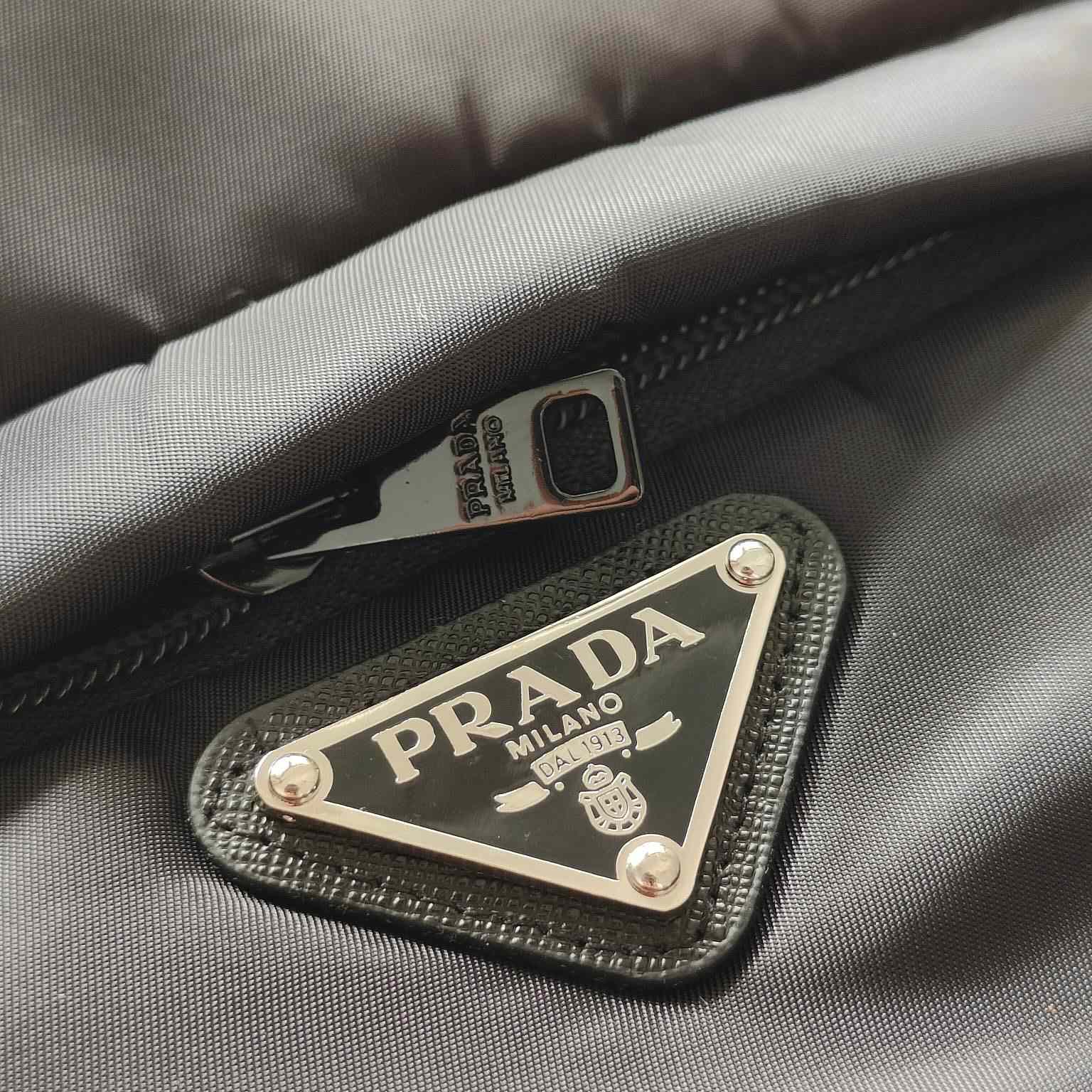 Prada Puffer Vest - PerfectKickZ