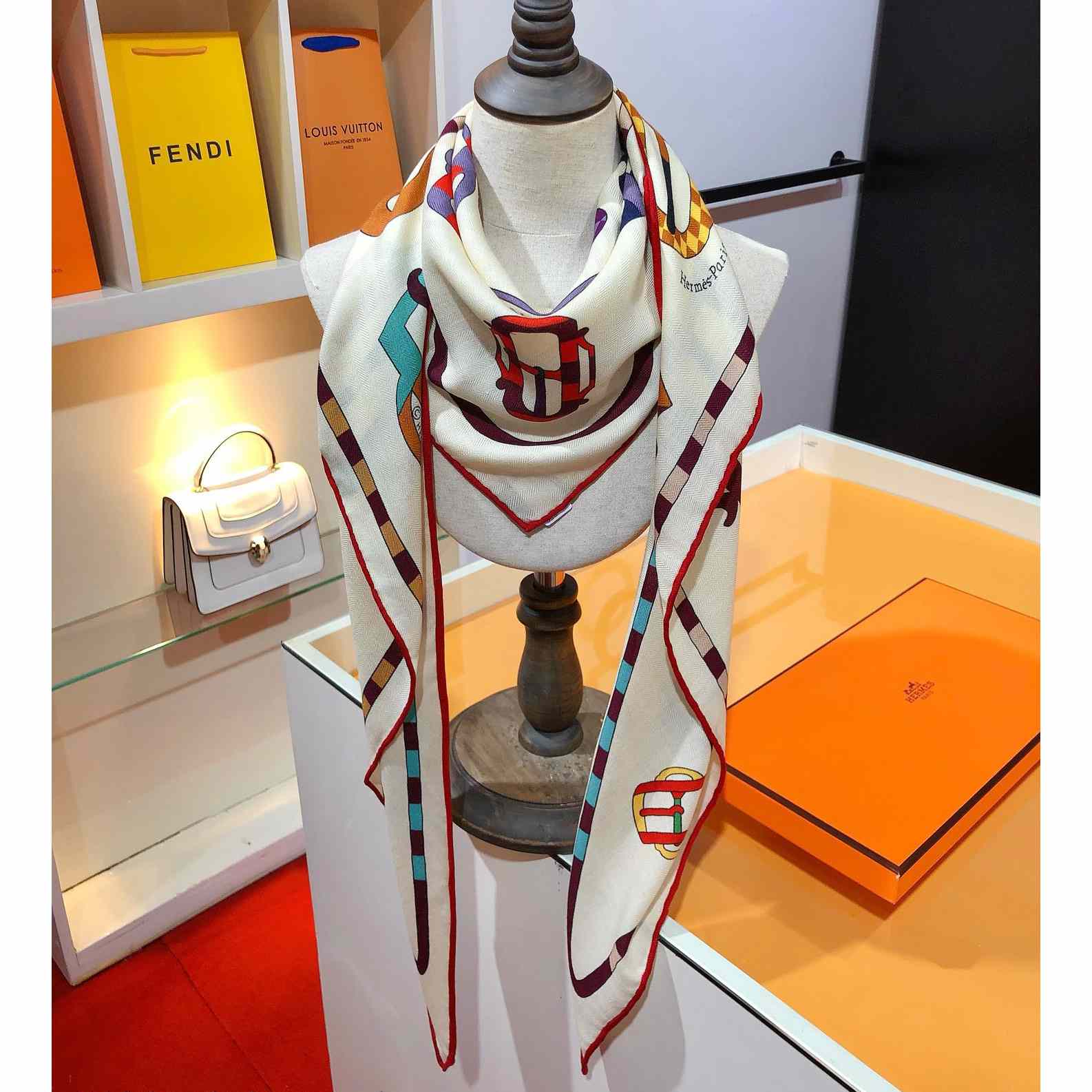 Hermes Bouclerie Moderne En Casaques Giant Triangle - PerfectKickZ
