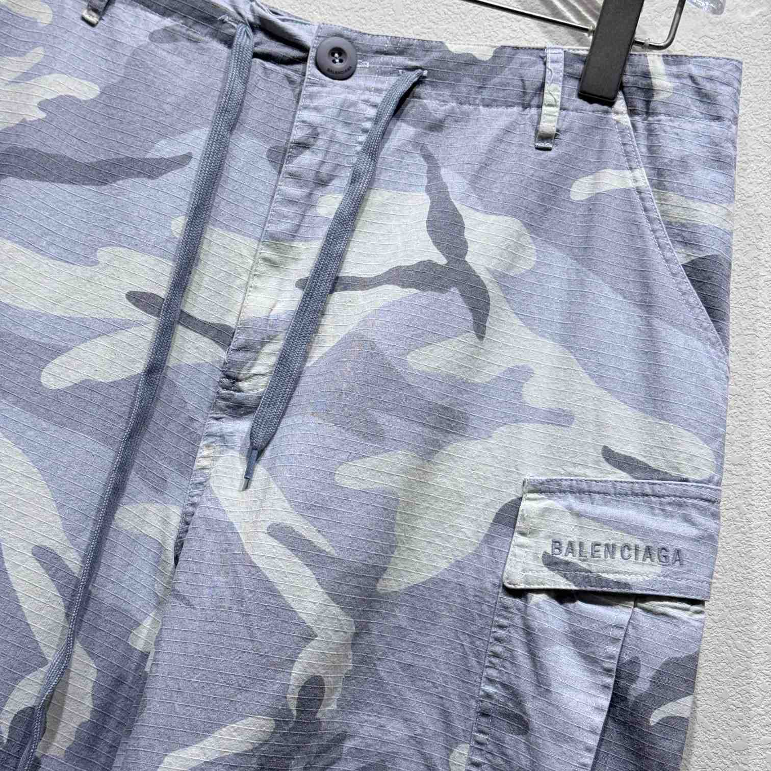 Balenciaga Large Cargo Pants In Light Grey - PerfectKickZ