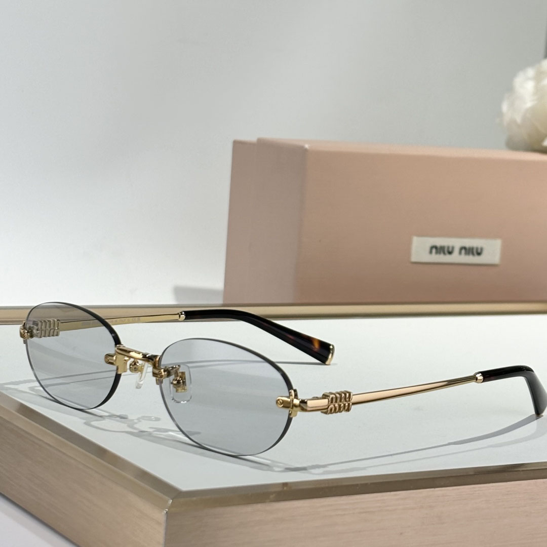 Miu Miu Logo Sunglasses - PerfectKickZ
