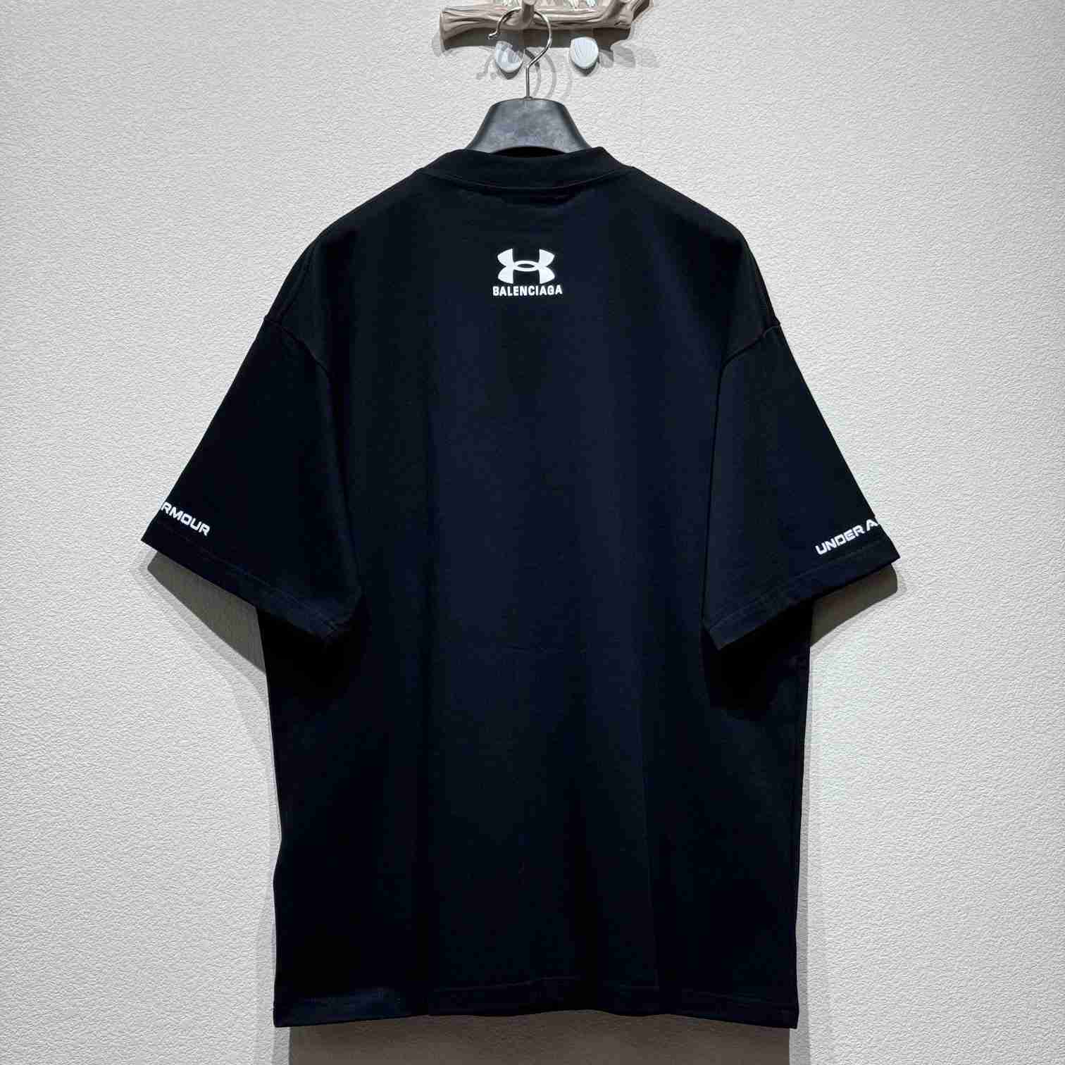 Balenciaga Under Armour® T-Shirt Oversized In Black - PerfectKickZ