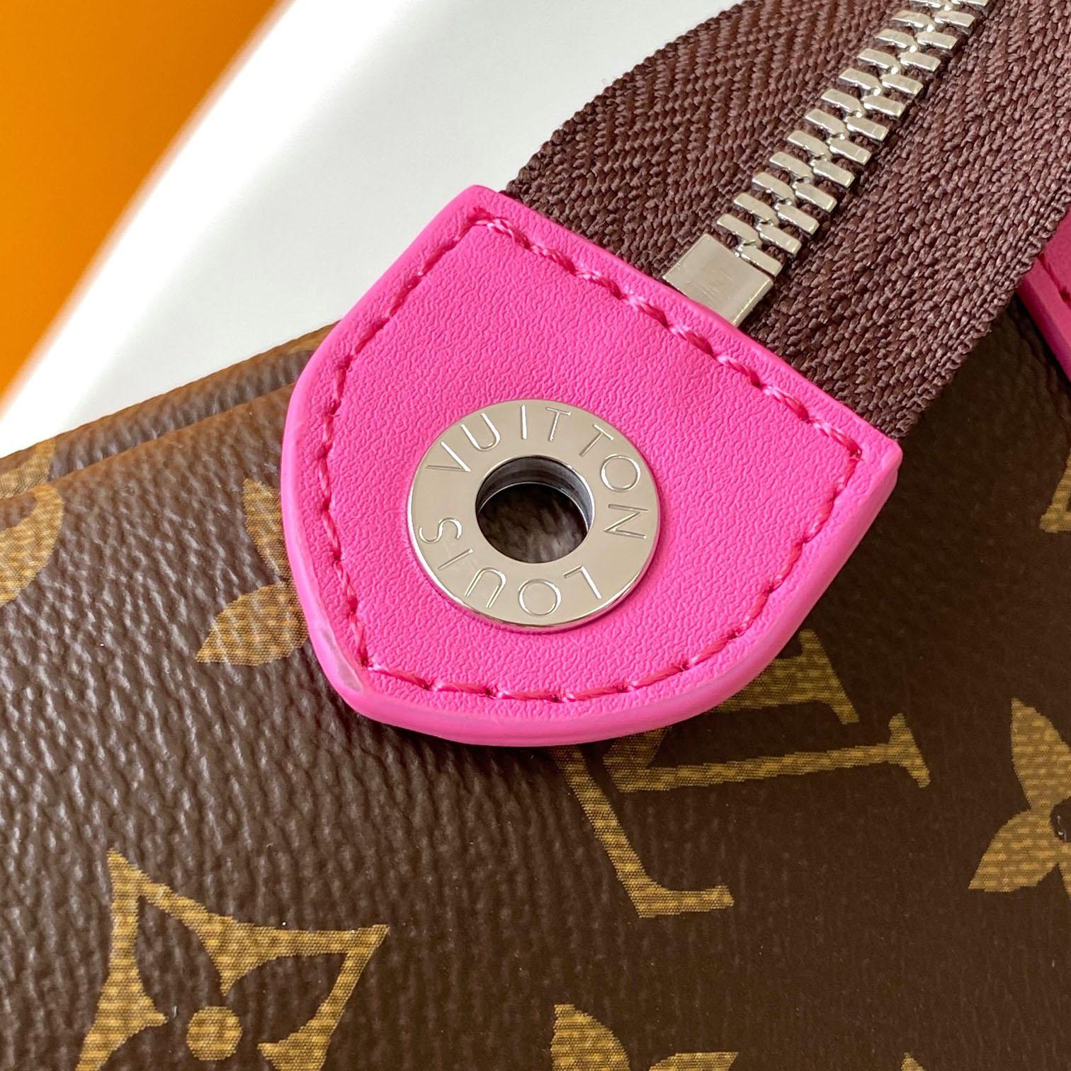 Louis Vuitton Pochette Voyage Souple    M13356 - 