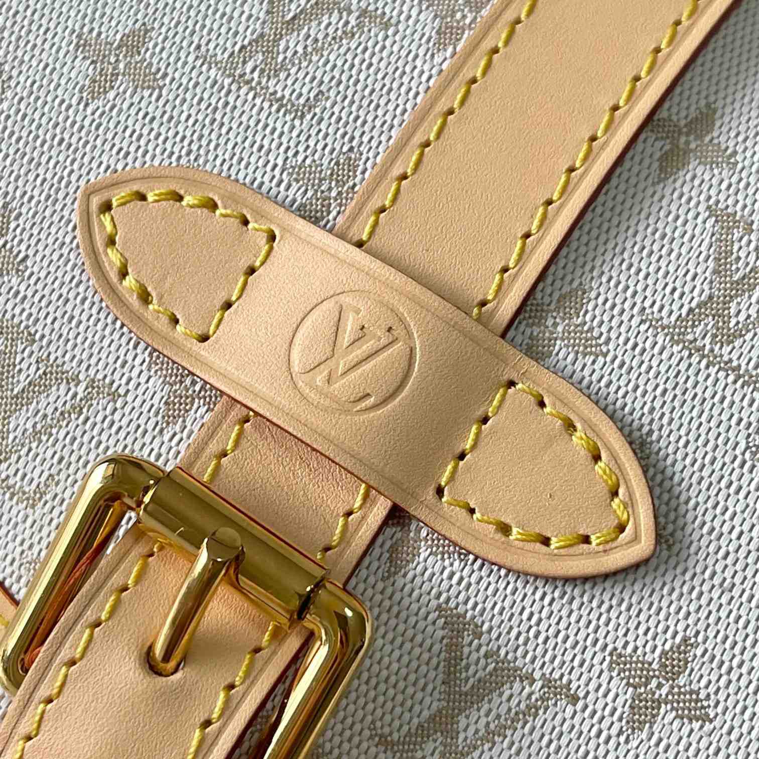 Louis Vuitton Saumur BB     M12327 - PerfectKickZ