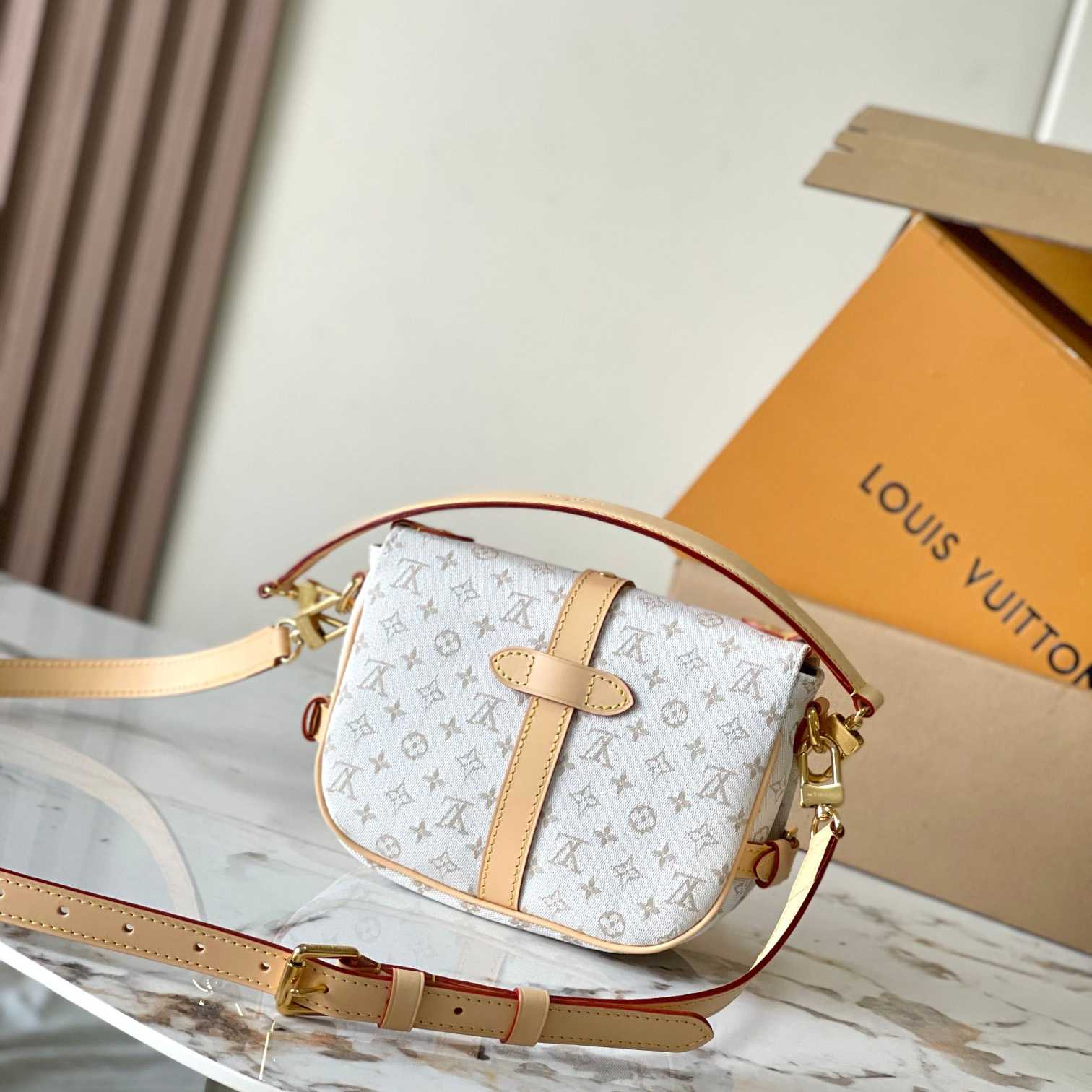 Louis Vuitton Saumur BB     M12327 - PerfectKickZ