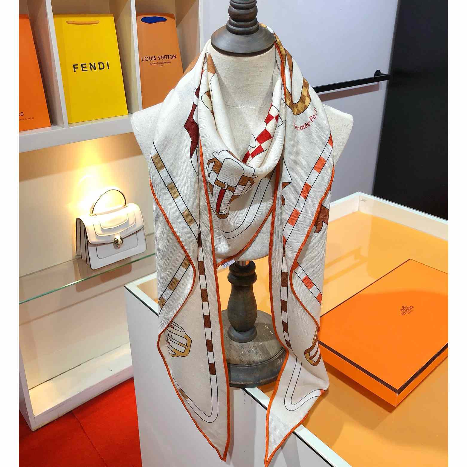 Hermes Bouclerie Moderne En Casaques Giant Triangle - PerfectKickZ