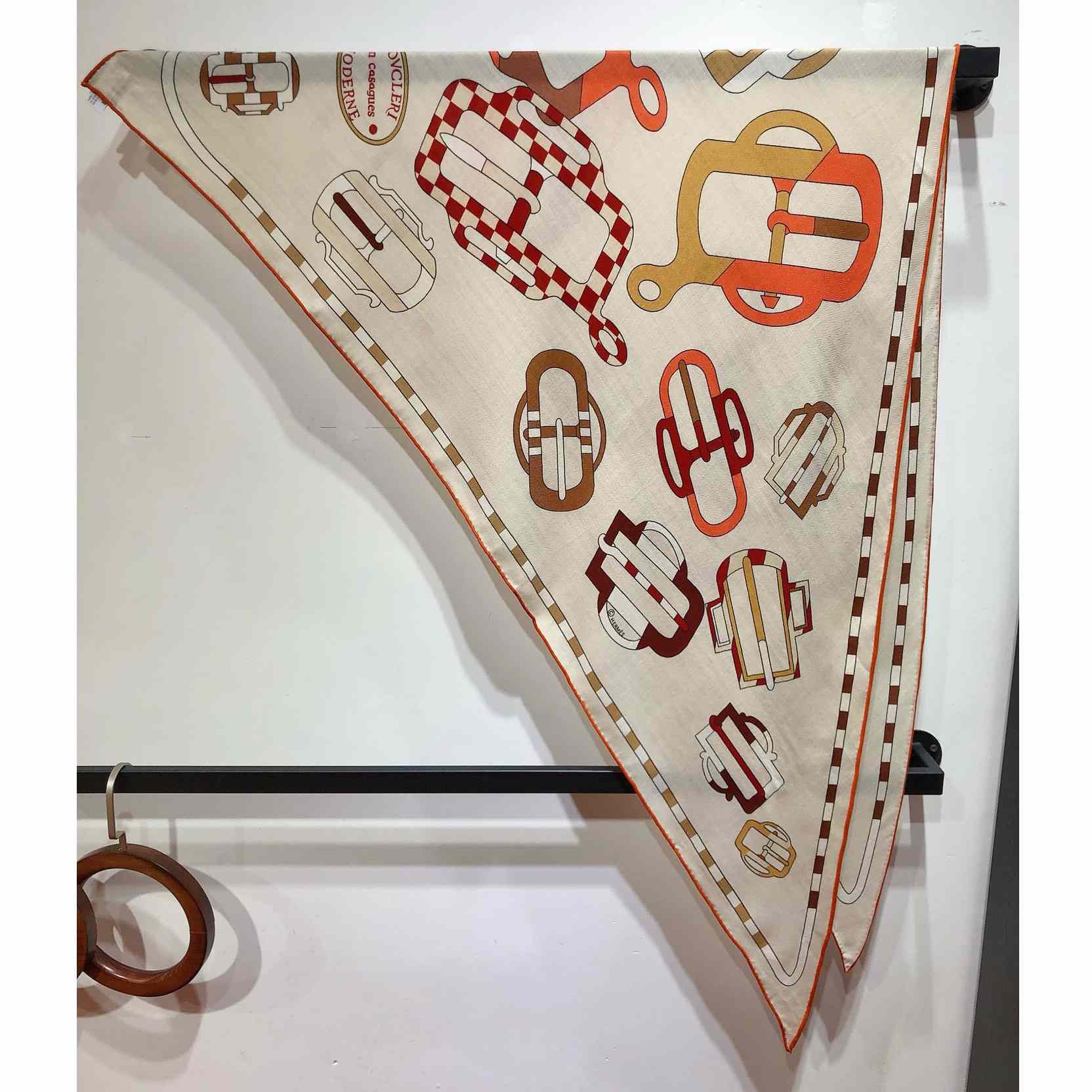Hermes Bouclerie Moderne En Casaques Giant Triangle - 