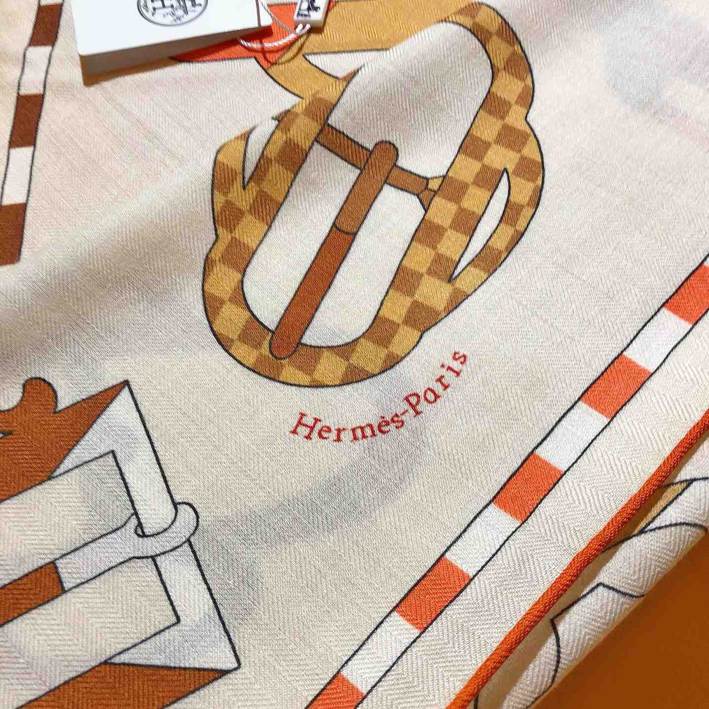 Hermes Bouclerie Moderne En Casaques Giant Triangle - 