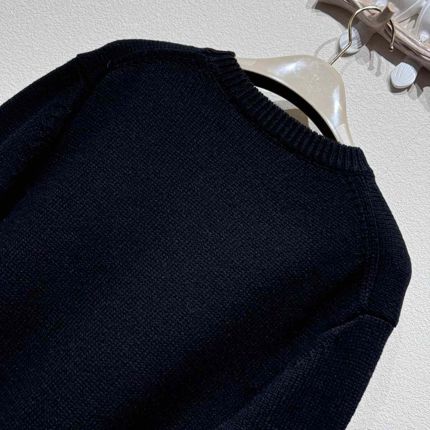 Burberry EKD Wool Cashmere Sweater - PerfectKickZ