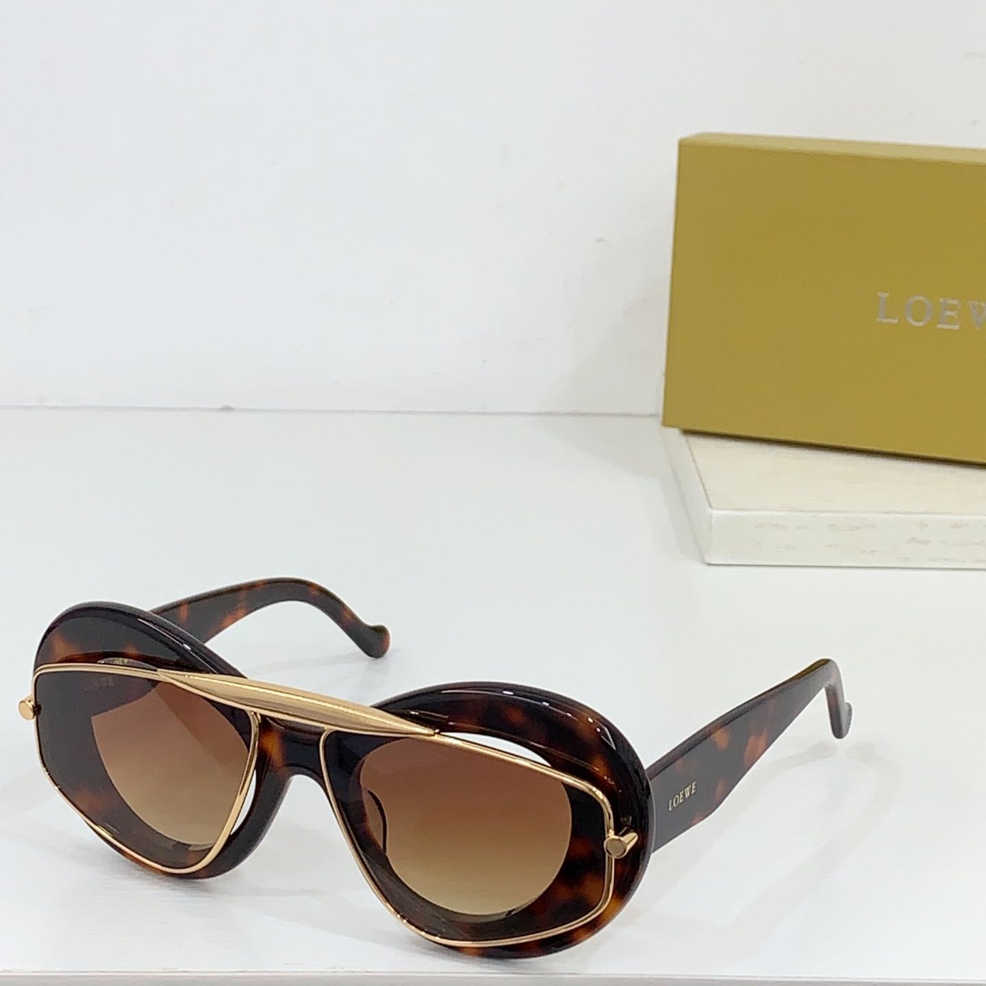 Loewe LW40120I Sunglasses   - PerfectKickZ