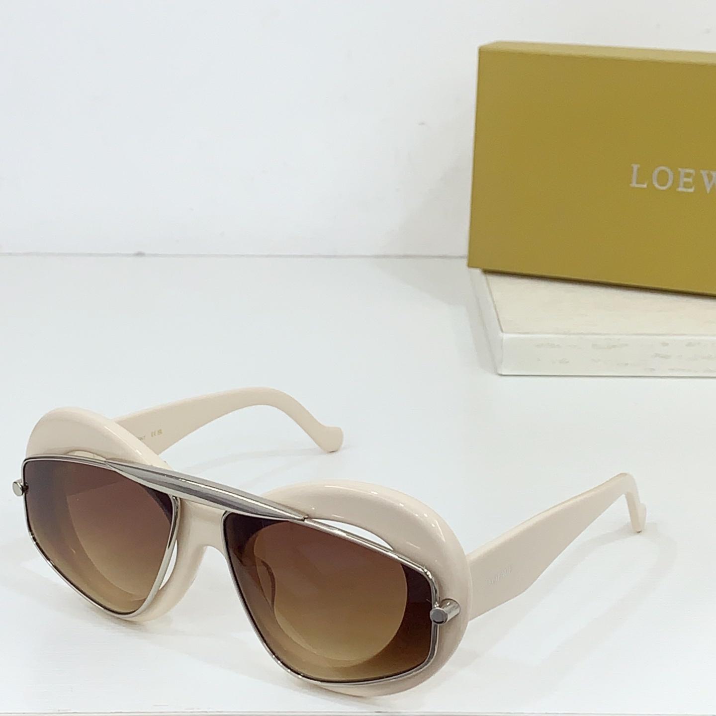 Loewe LW40120I Sunglasses   - PerfectKickZ