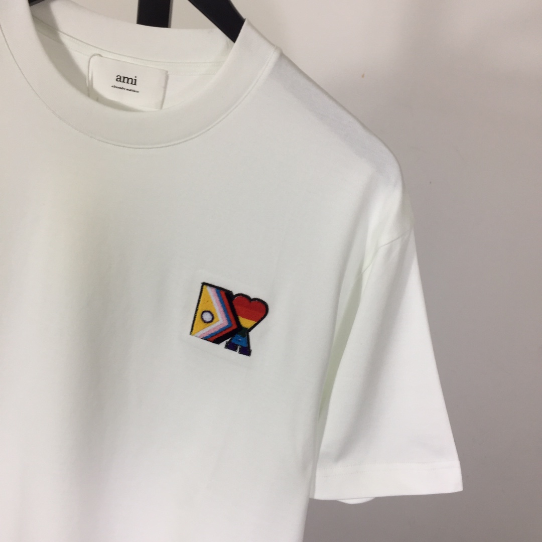 Amiri Logo T-Shirt - PerfectKickZ