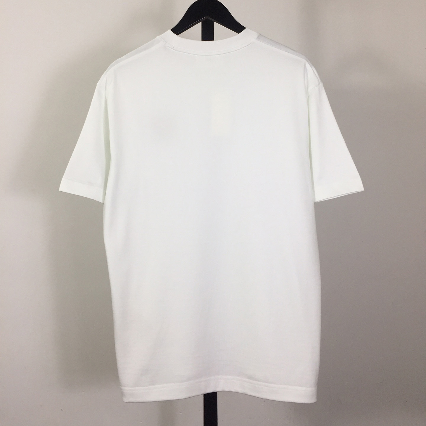 Amiri Logo T-Shirt - PerfectKickZ