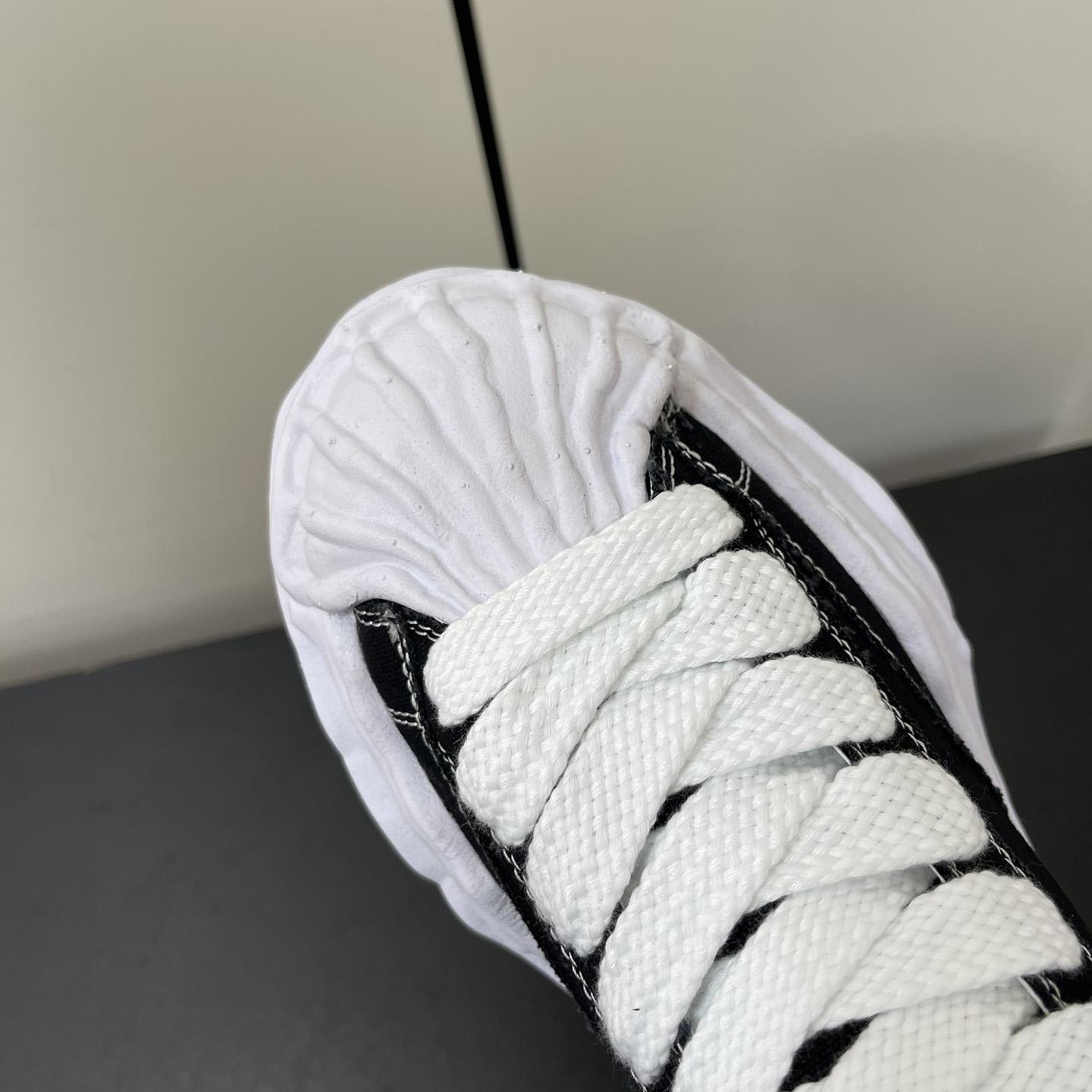 Maison Mihara Yasuhiro OG Sole Canvas Low Black Sneakers - PerfectKickZ