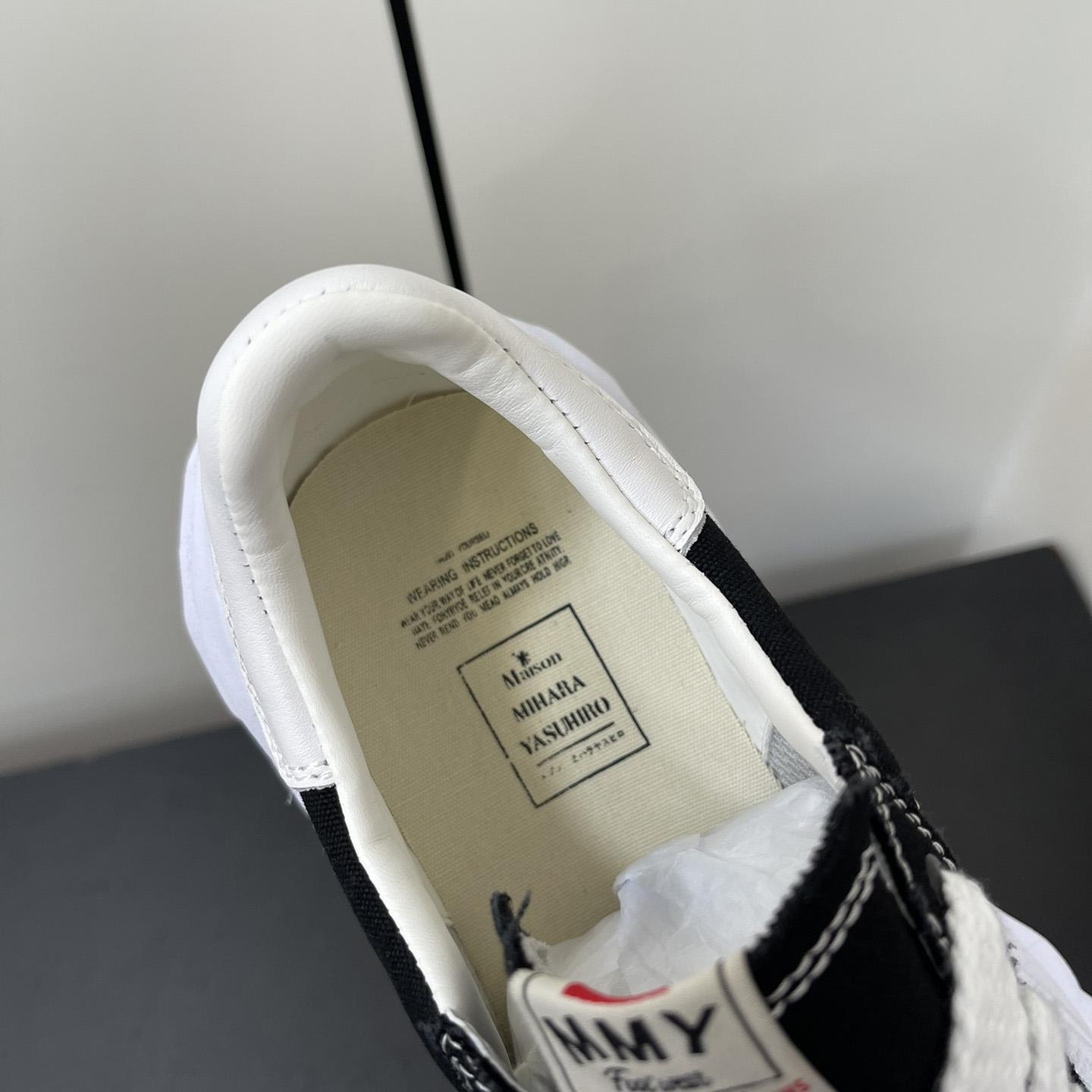 Maison Mihara Yasuhiro OG Sole Canvas Low Black Sneakers - PerfectKickZ