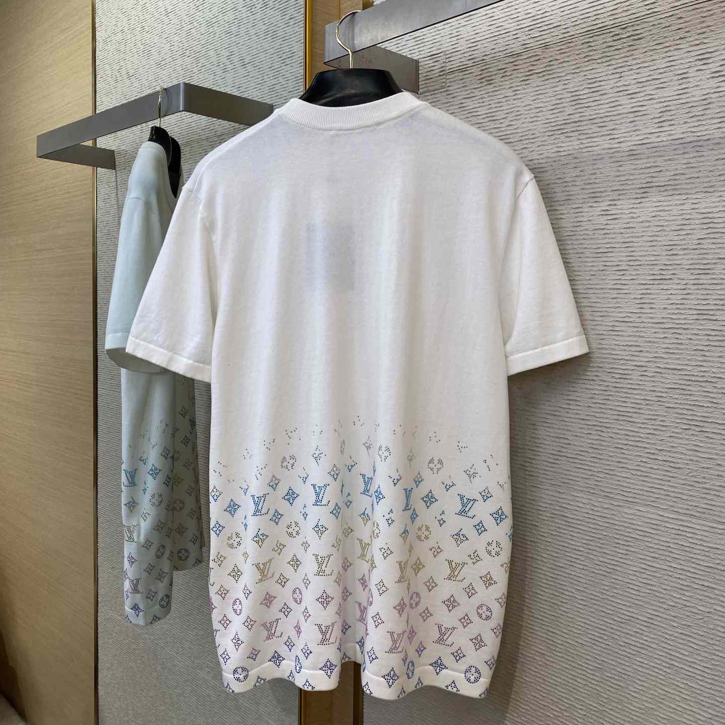 Louis Vuitton Monogram Gradient Embellished Short-Sleeved Crewneck  1AGTLD - PerfectKickZ