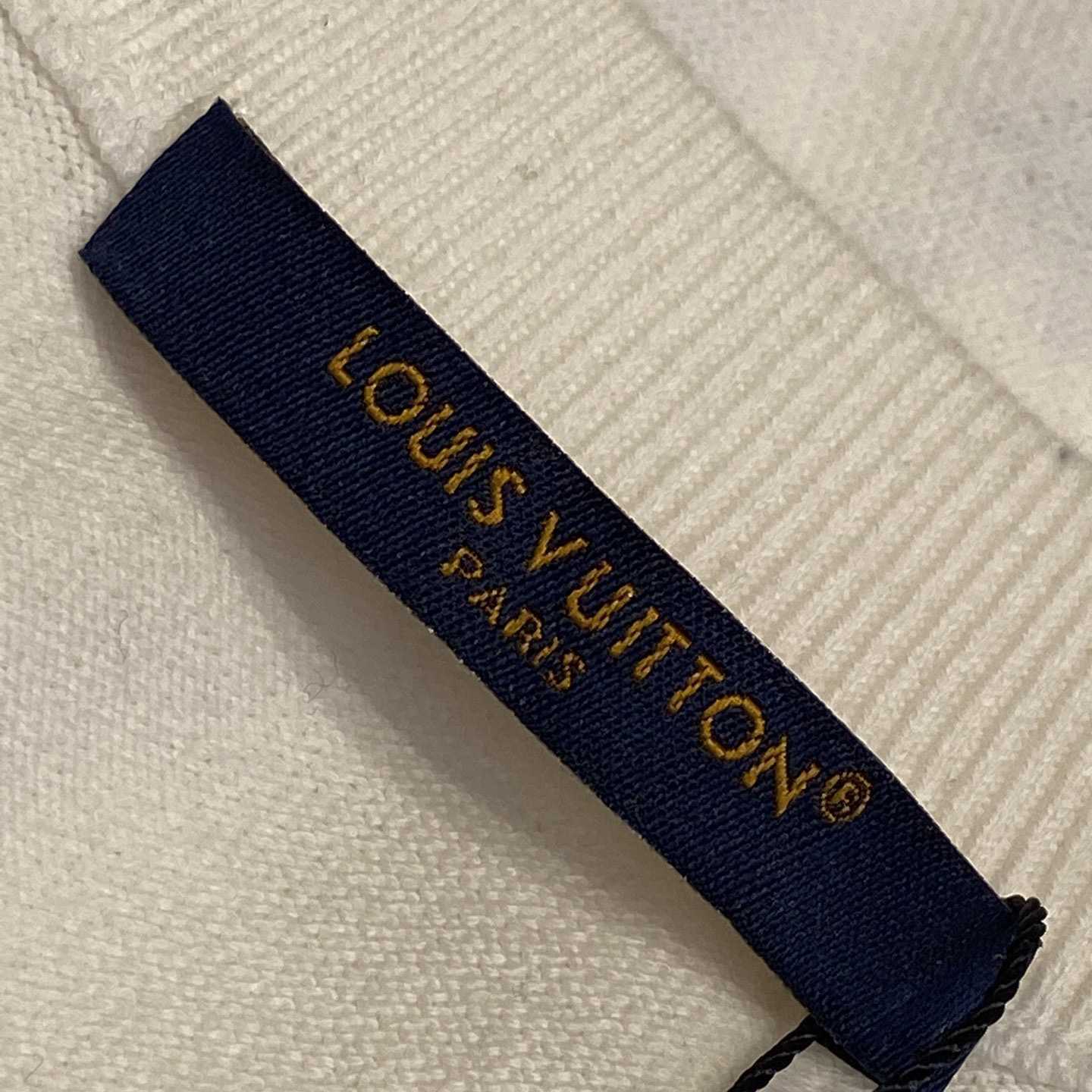 Louis Vuitton Monogram Gradient Embellished Short-Sleeved Crewneck  1AGTLD - PerfectKickZ