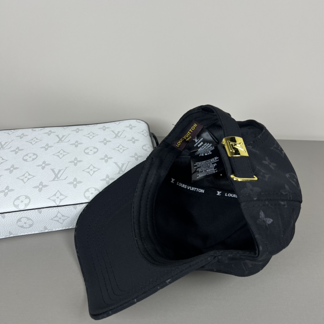 Louis Vuitton Monogram Cap - PerfectKickZ