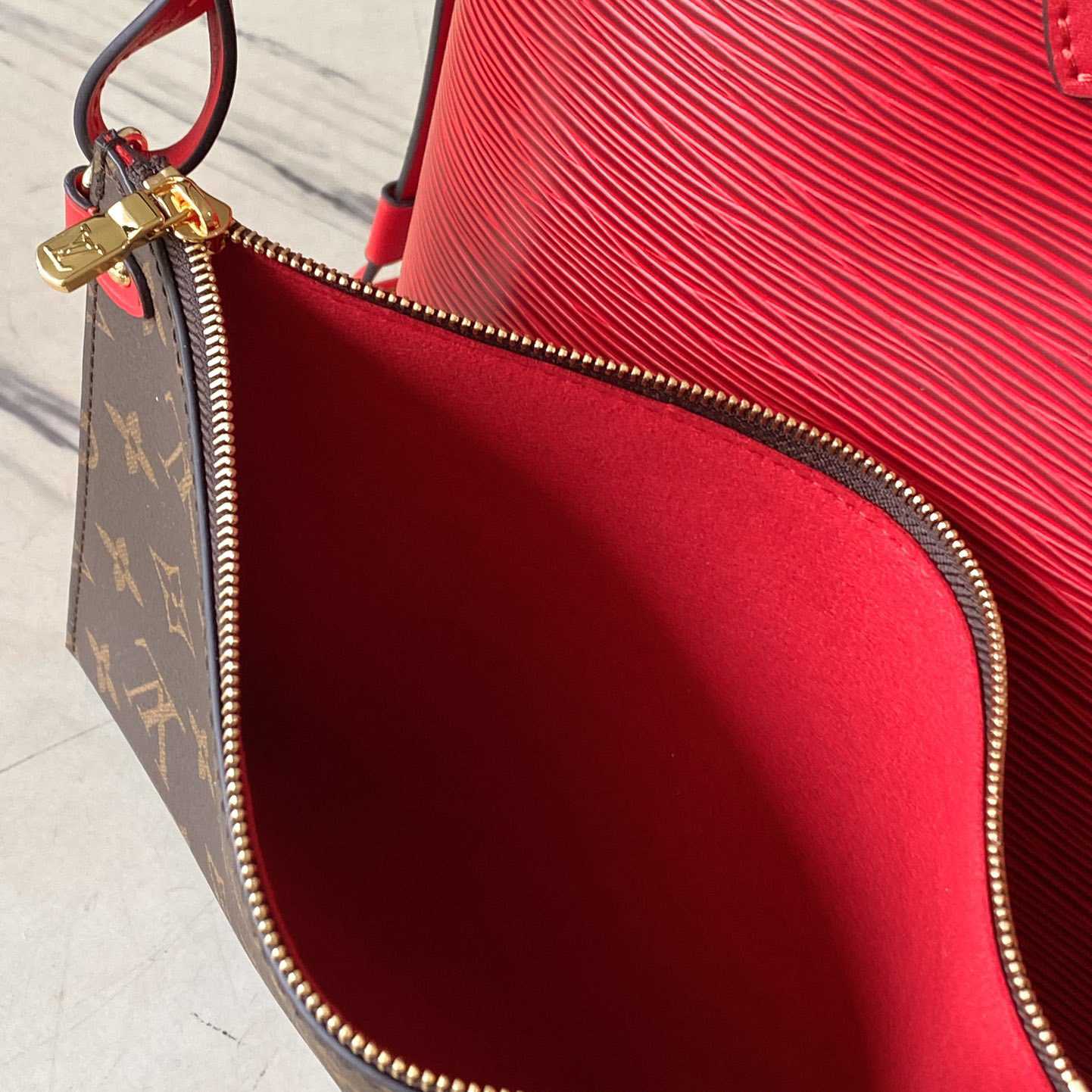 Louis Vuitton Neverfull MM   M12755 - PerfectKickZ