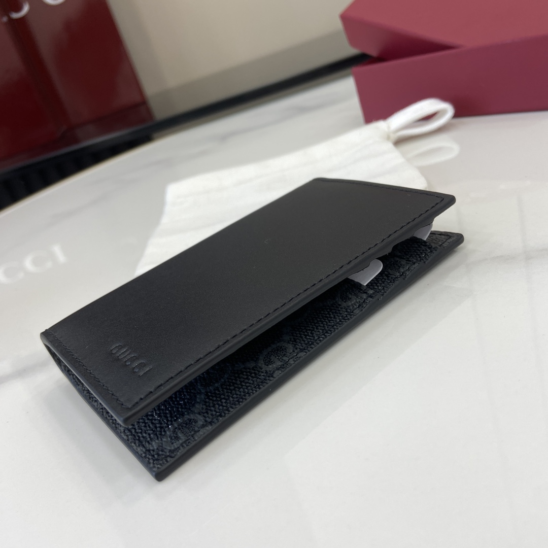 Gucci GG Emblem Bi-fold Embossed Card Case - PerfectKickZ
