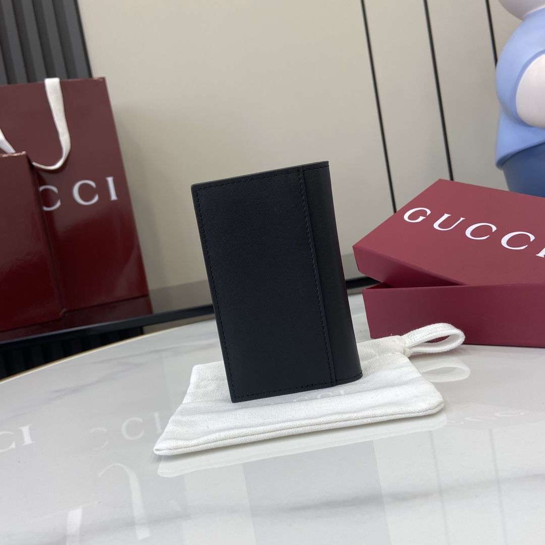 Gucci GG Emblem Bi-fold Embossed Card Case - PerfectKickZ