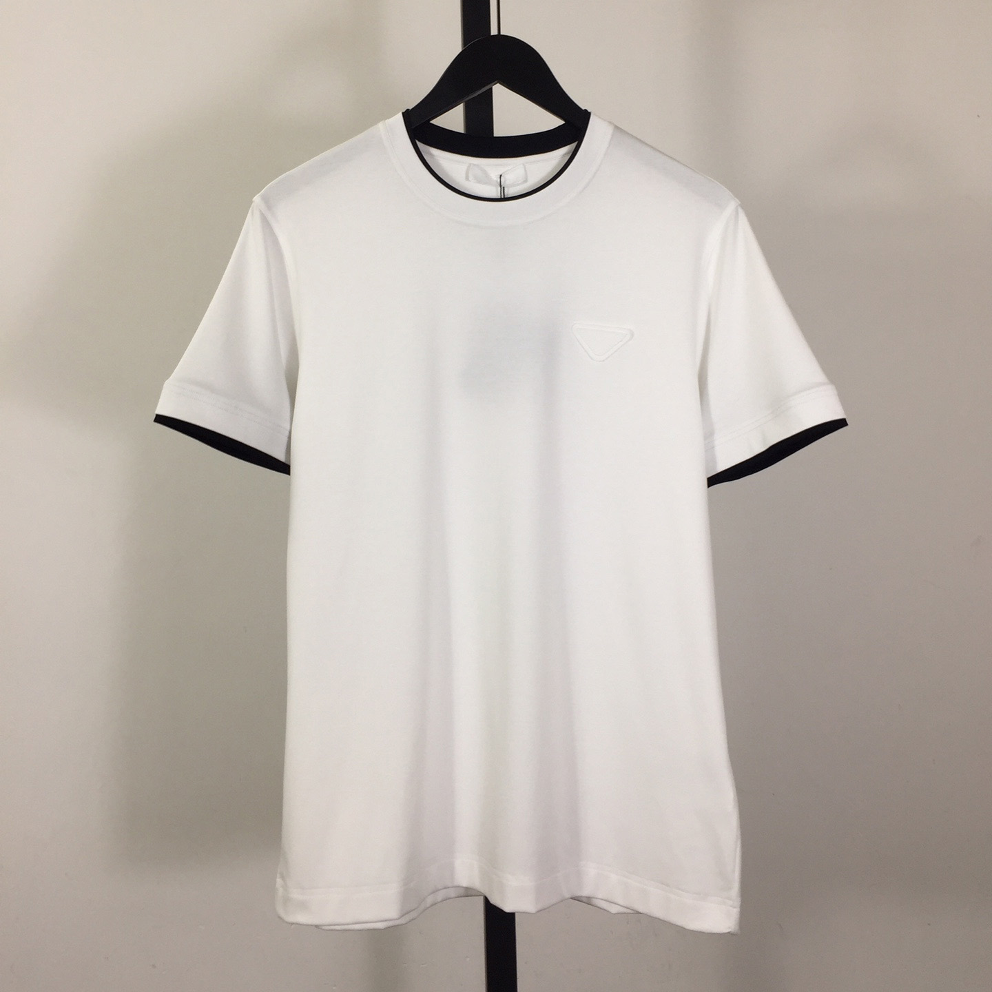 Prada Logo T-Shirt - PerfectKickZ