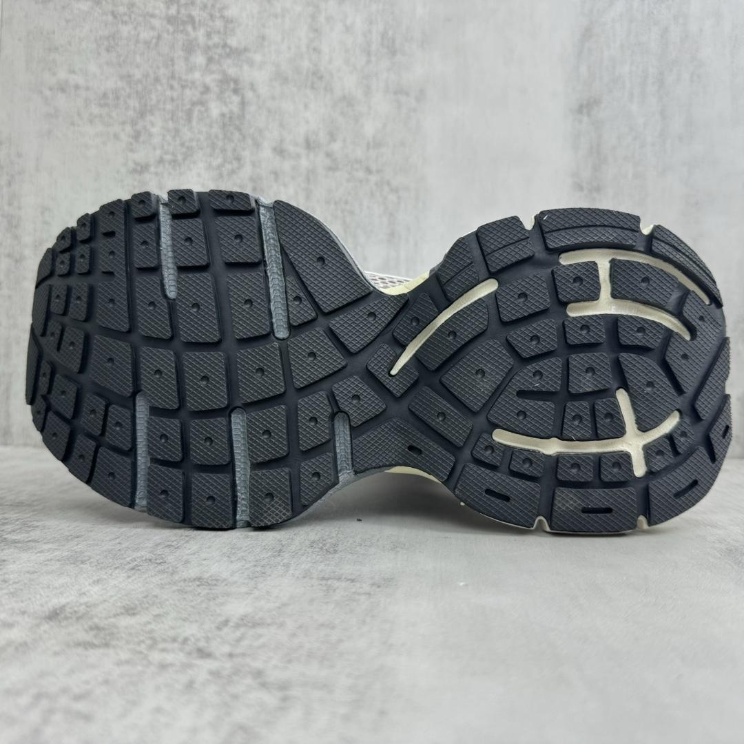 Balenciaga 5XL Sneaker  - PerfectKickZ