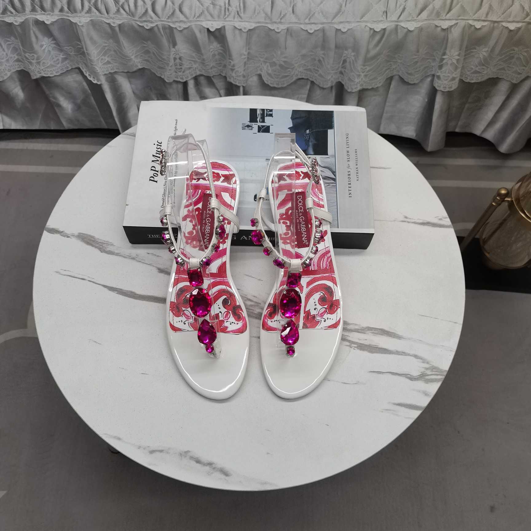 Dolce & Gabbana Patent Leather Thong Sandals - PerfectKickZ