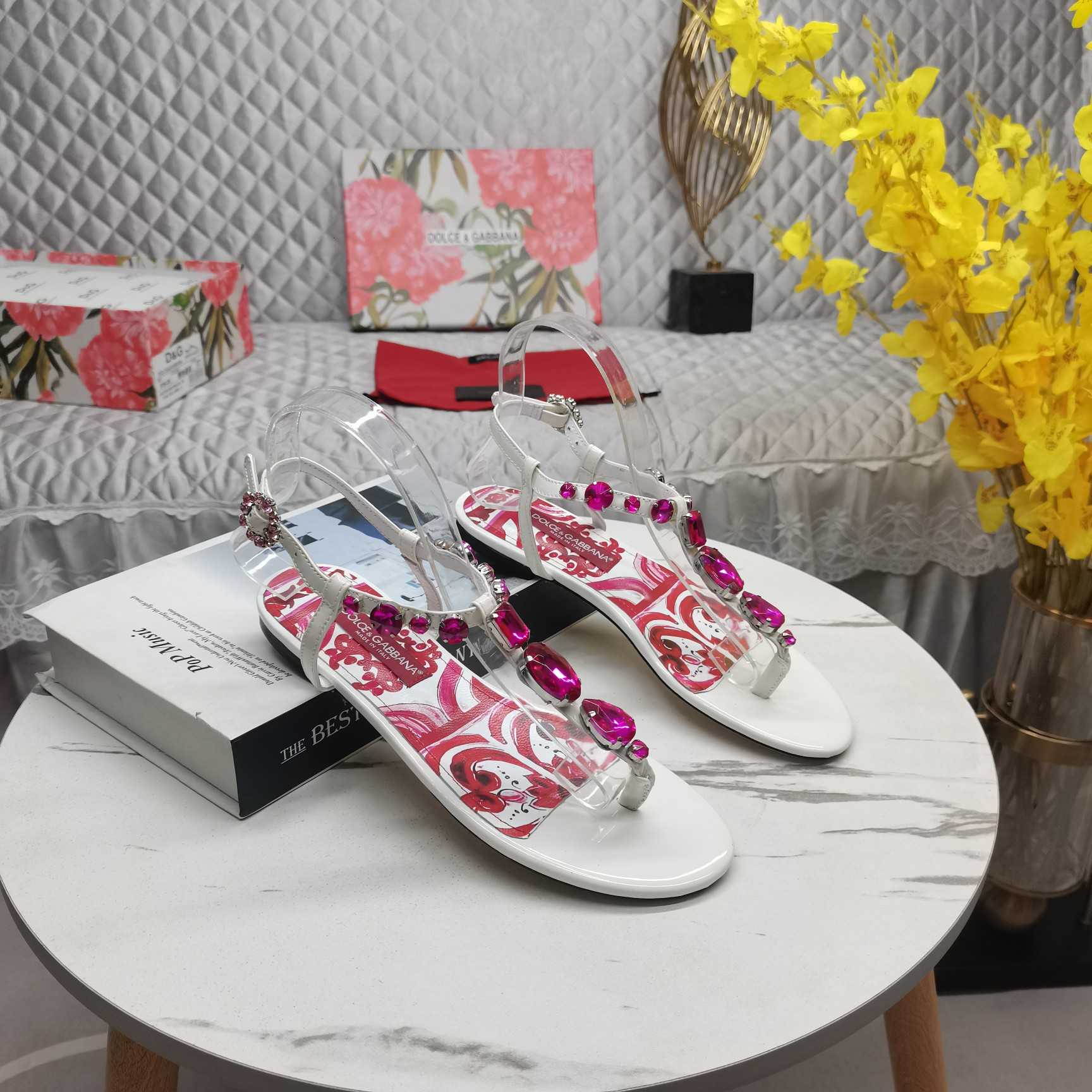 Dolce & Gabbana Patent Leather Thong Sandals - PerfectKickZ