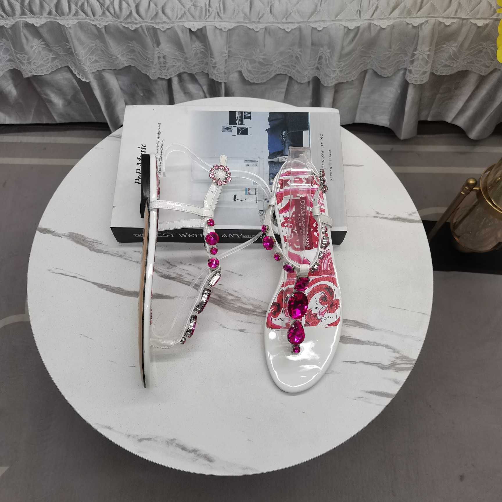 Dolce & Gabbana Patent Leather Thong Sandals - PerfectKickZ