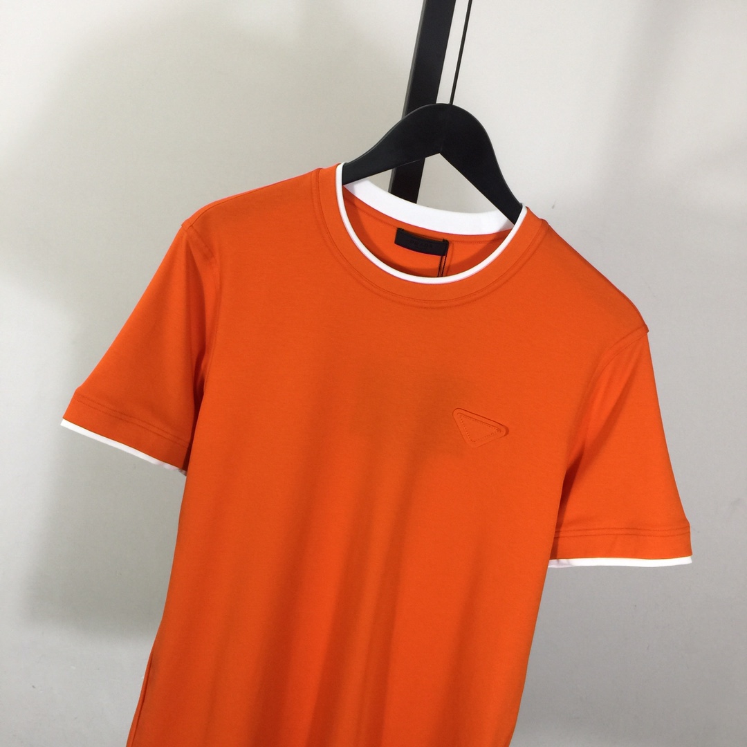 Prada Logo T-Shirt - PerfectKickZ