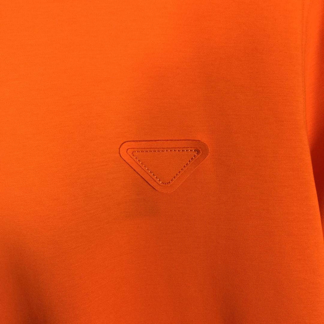 Prada Logo T-Shirt - PerfectKickZ