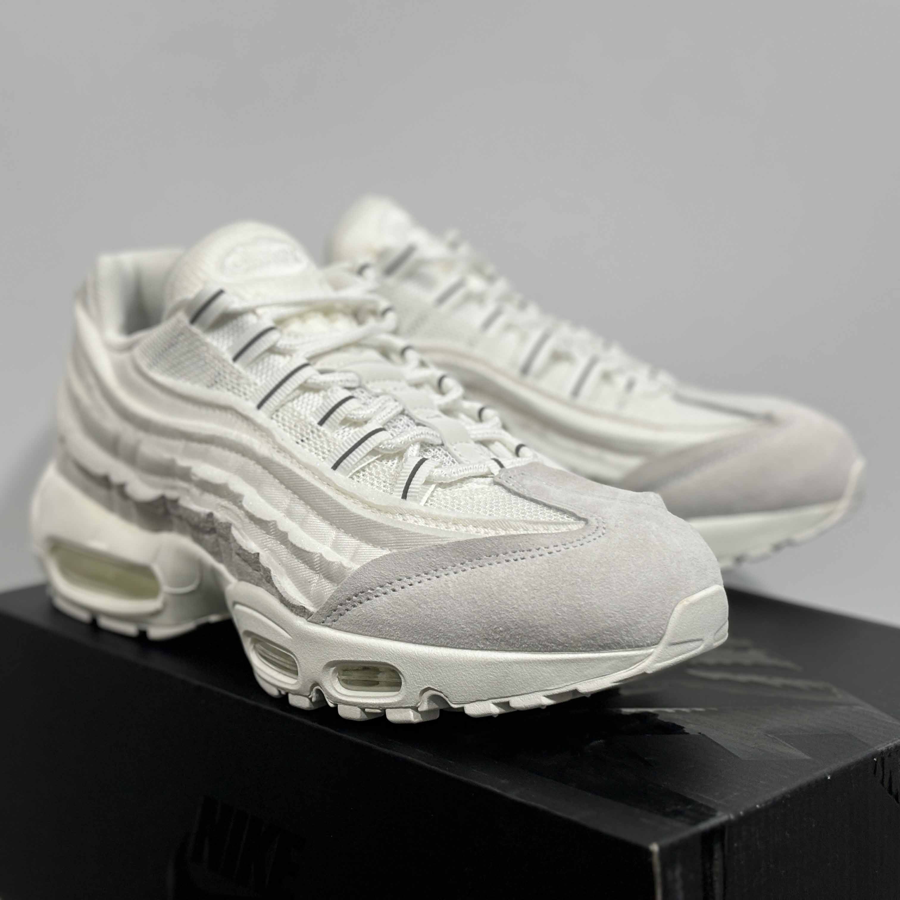 CDG X Nike Air Max 95 OG Sneaker    CU8406-100 - PerfectKickZ